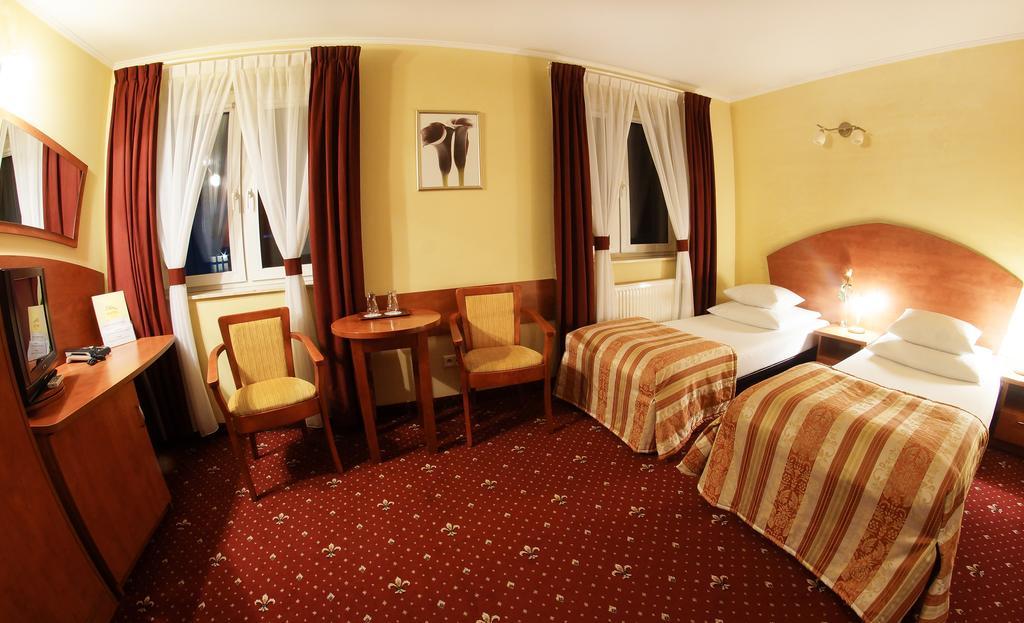 Hotel City Grudziądz Room photo