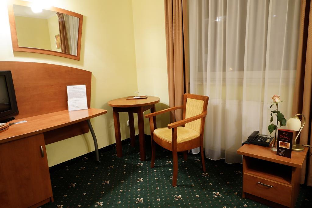 Hotel City Grudziądz Room photo